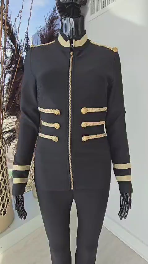 Chaqueta militar con vendaje 