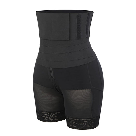 Short enveloppant la taille et rehausseur de fesses